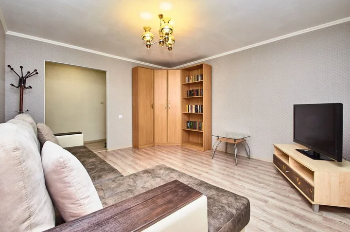 Томск: Трёхкомнатная квартира, ул. Советская 105