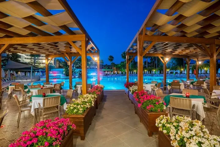Окурджалар: Kirman Arycanda De Luxe Resort