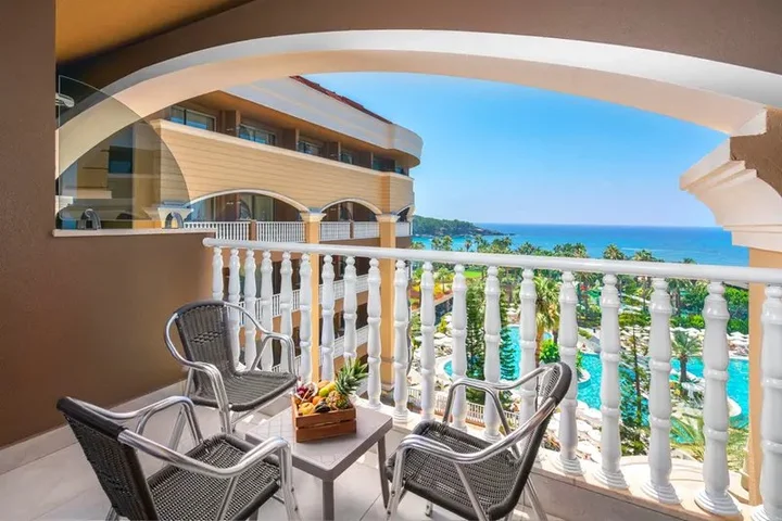 Окурджалар: Kirman Arycanda De Luxe Resort