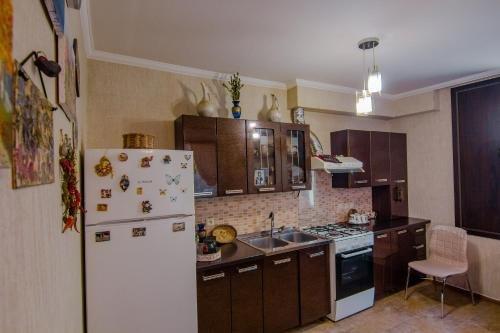 Телави: Guest House Family