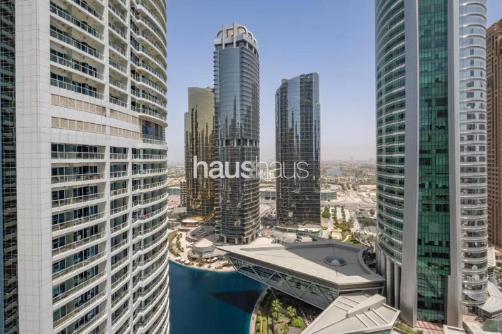 Дубай: Indigo Tower by haus & haus