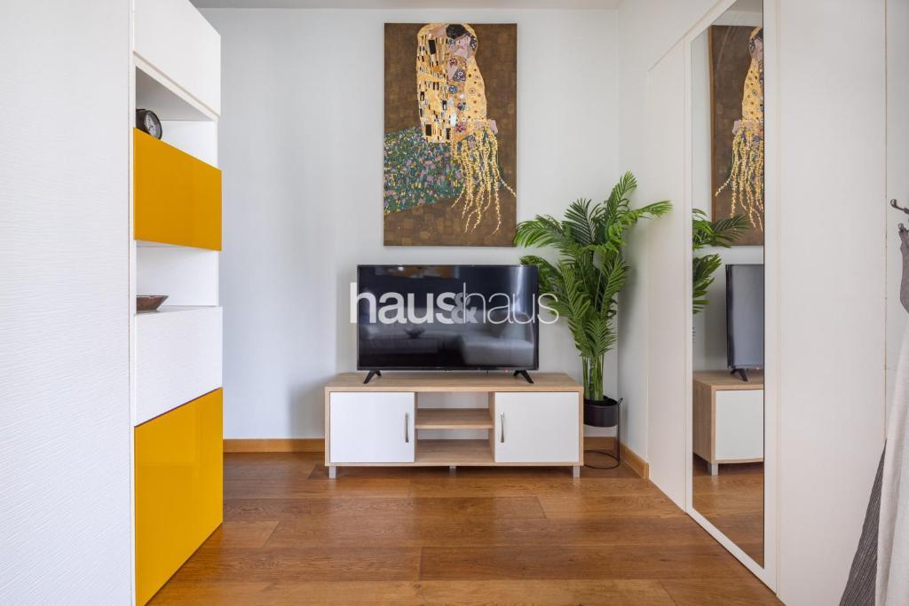 Дубай: Indigo Tower by haus & haus