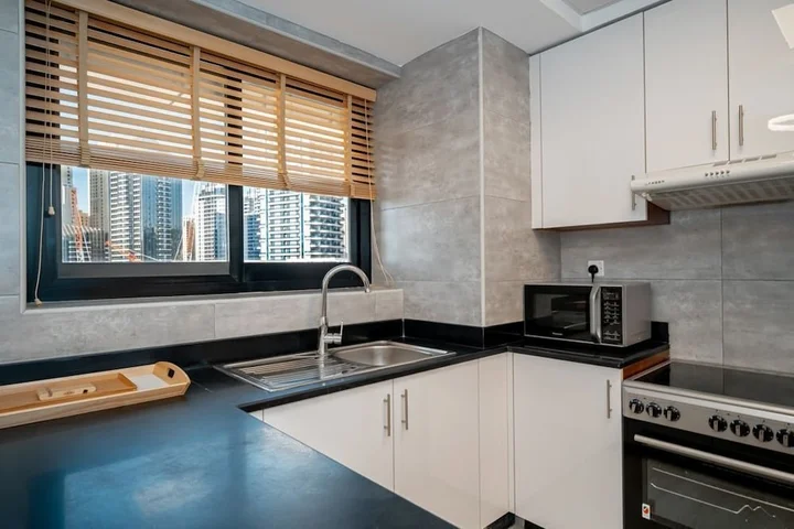 Дубай: HiGuests Vacation Homes - Escan Tower