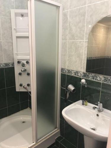 Костанай: Rabat Hotel