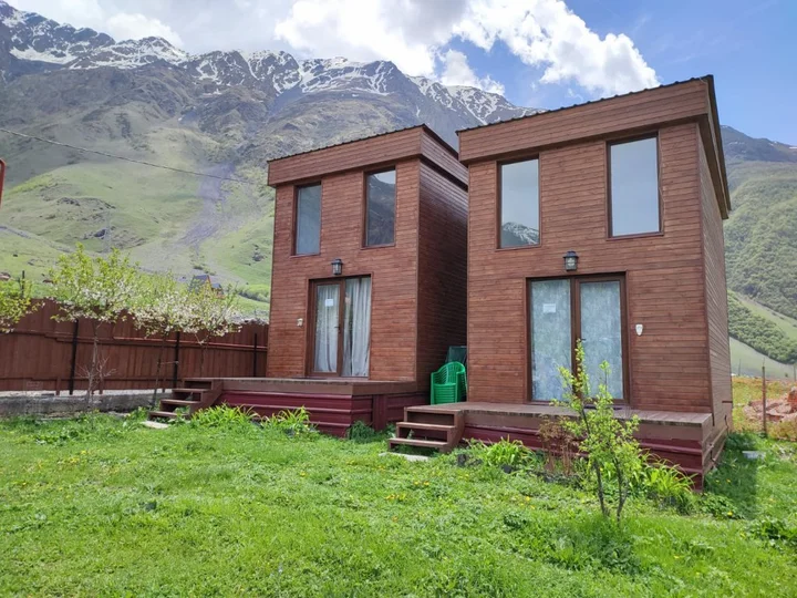 Степанцминда: Апартаменты Twin Cottages Kazbegi