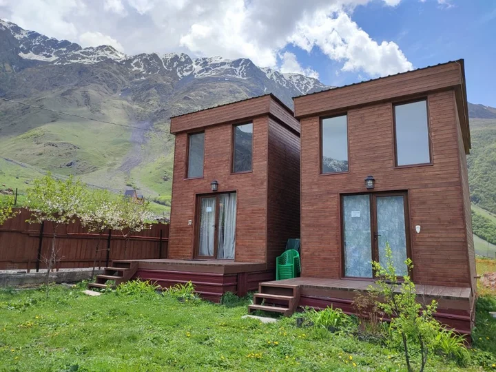 Степанцминда: Апартаменты Twin Cottages Kazbegi