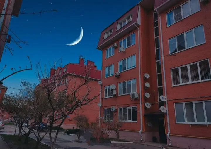 Яблоновский: Квартира Ночь/День на Гагарина 148/1