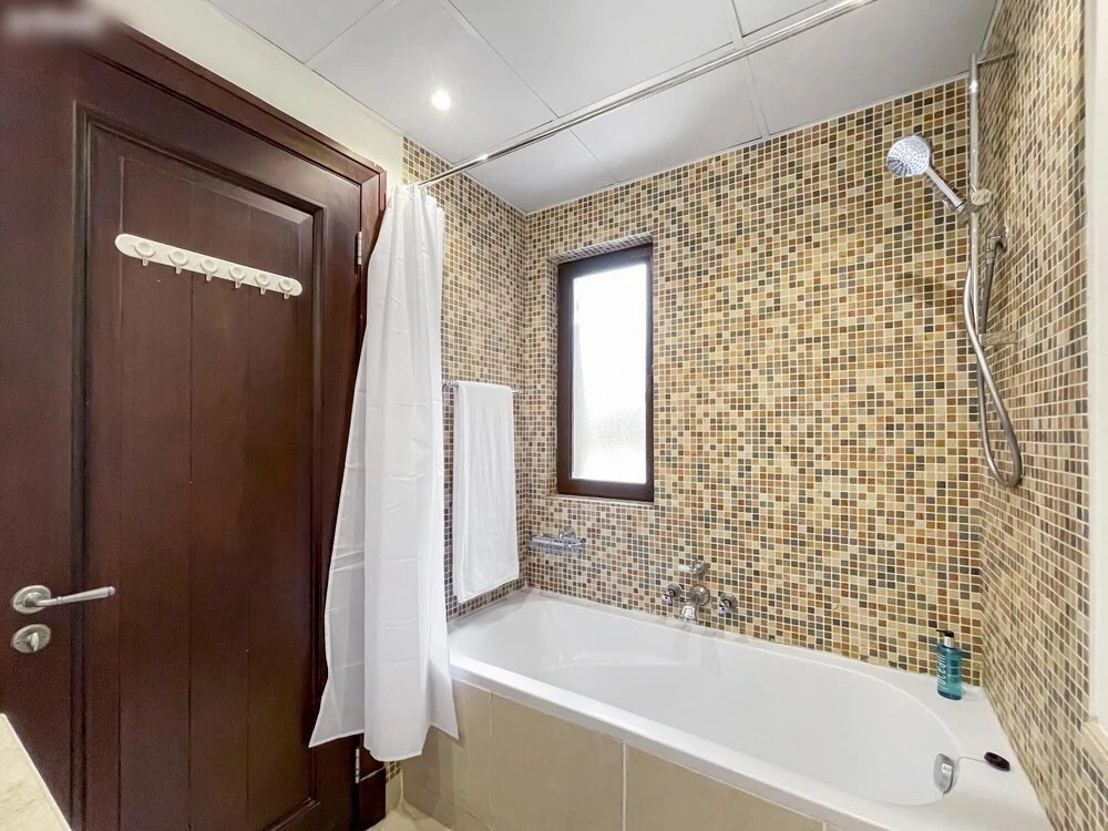 Дубай: 1-br Dazingly lit Downtown
