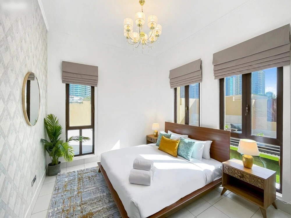 Дубай: 1-br Dazingly lit Downtown