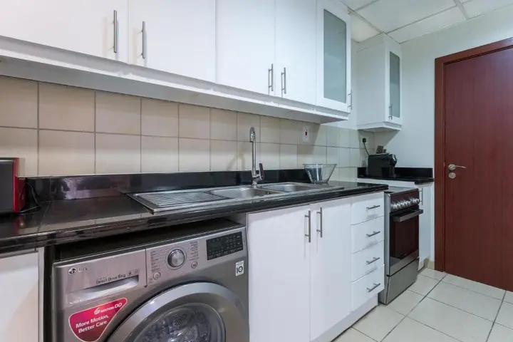 Дубай: Beach and City Lifestyle in 2 Bed Holiday Home JBR