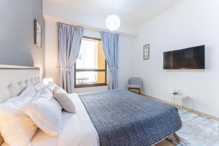 Дубай: Beach and City Lifestyle in 2 Bed Holiday Home JBR