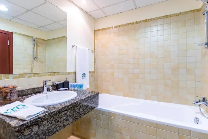 Дубай: Beach and City Lifestyle in 2 Bed Holiday Home JBR