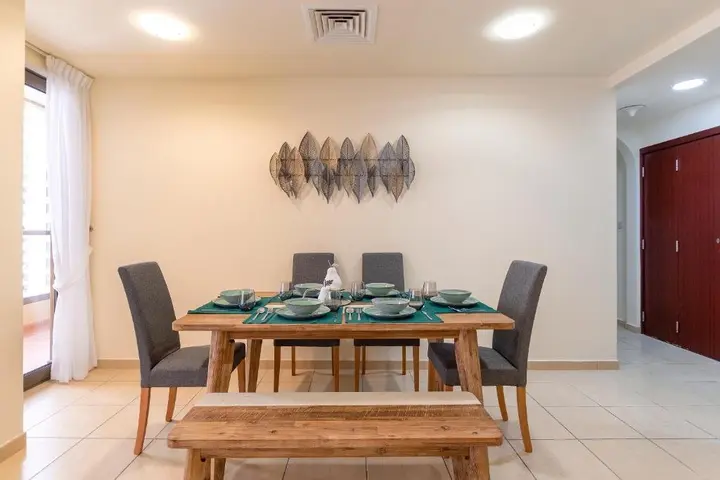 Дубай: Beach and City Lifestyle in 2 Bed Holiday Home JBR