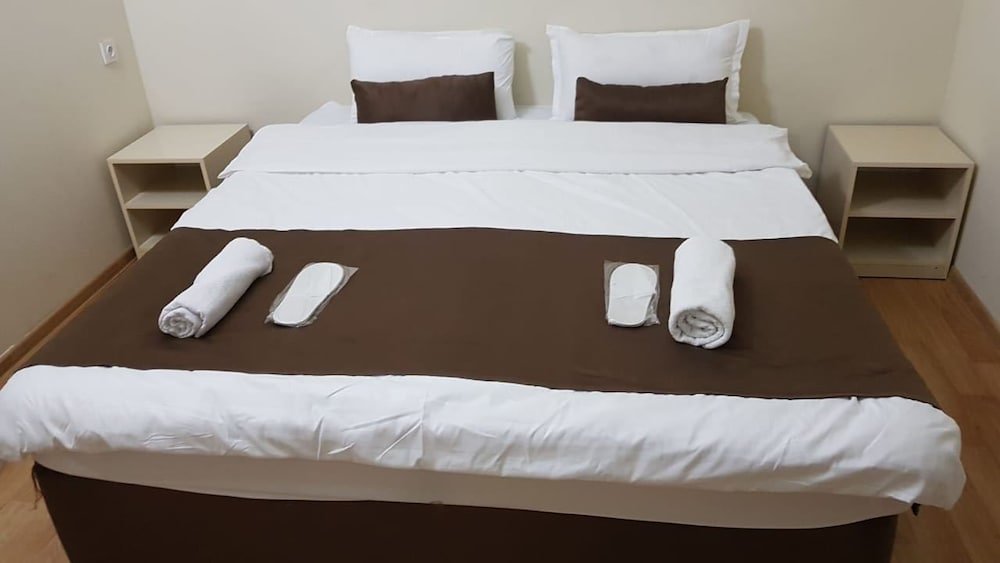 Тбилиси: Aria Green Hotel