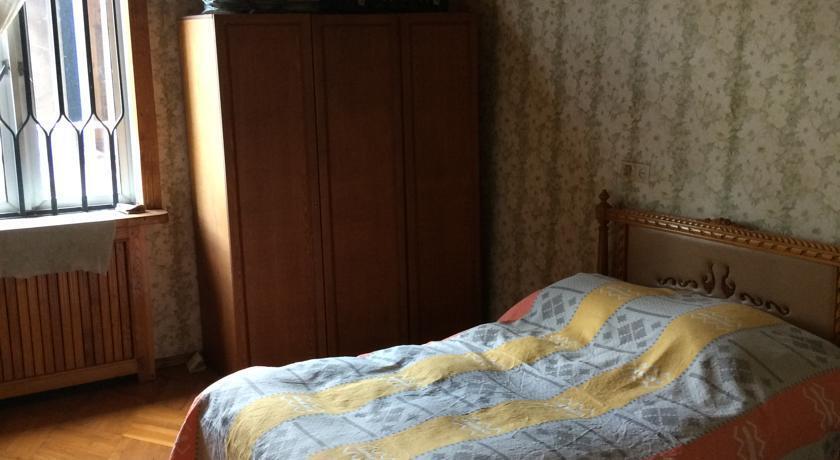 Зугдиди: Guest House on Stalin Street 50