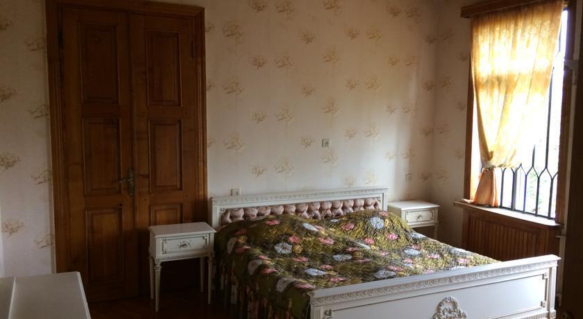 Зугдиди: Guest House on Stalin Street 50