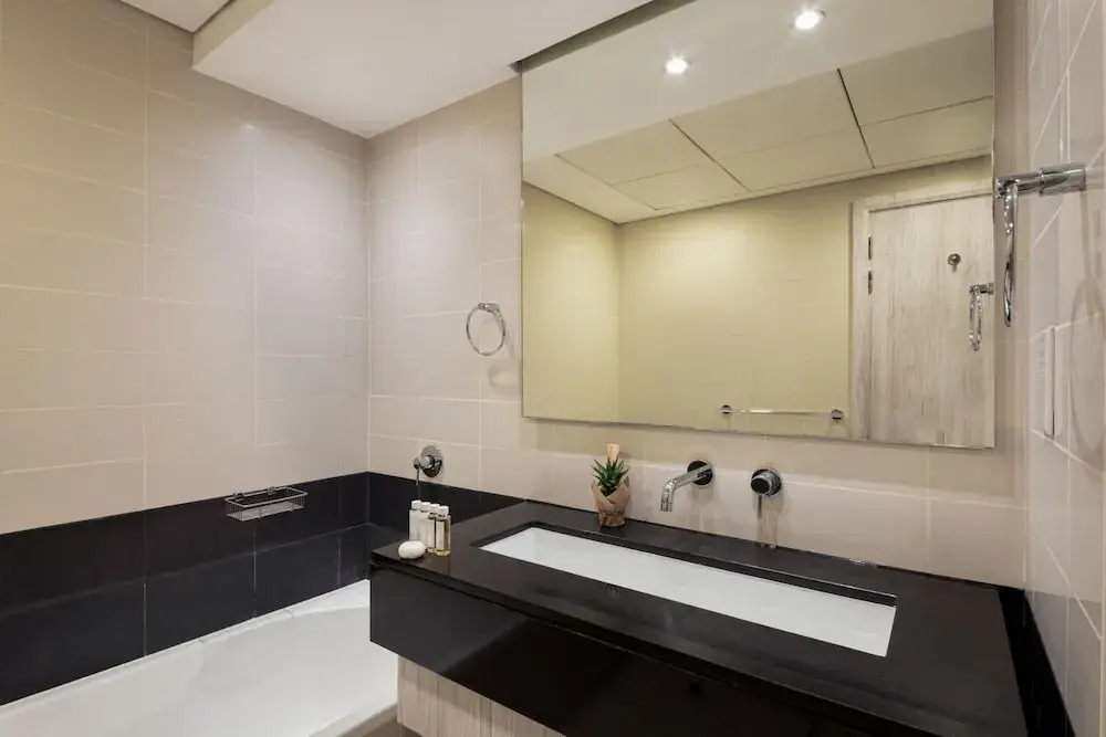Дубай: Central Dubai Apt w Danish Twist Burj Khalifa Vws