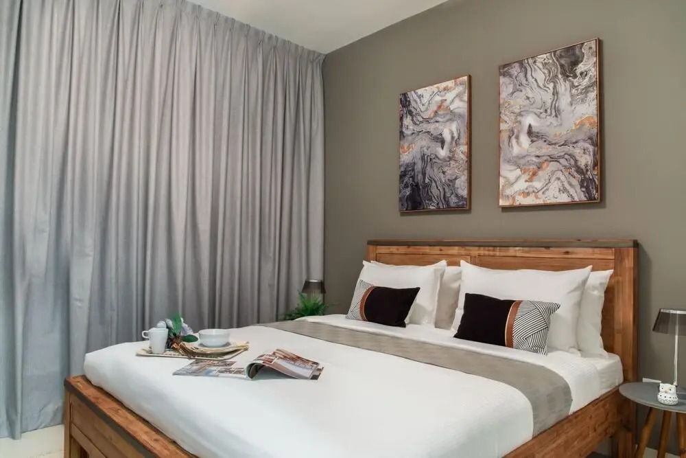 Дубай: Central Dubai Apt w Danish Twist Burj Khalifa Vws