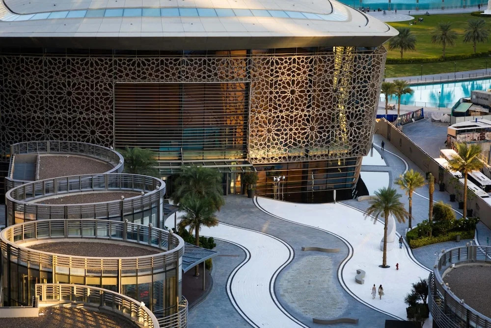 Дубай: Central Dubai Apt w Danish Twist Burj Khalifa Vws