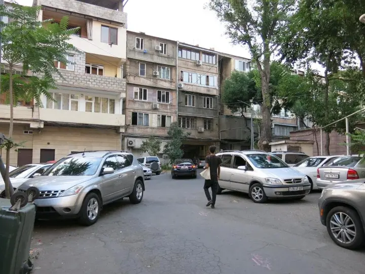 Ереван: RC apartments at 21 Sayat-Nova avenue