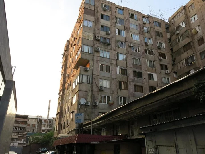 Ереван: RC apartments at 21 Sayat-Nova avenue