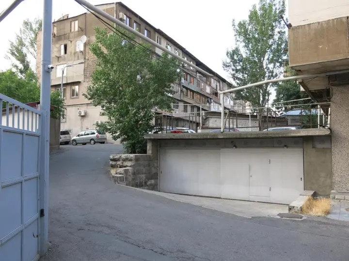 Ереван: RC apartments at 21 Sayat-Nova avenue