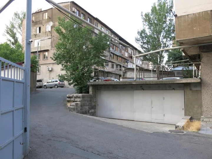 Ереван: RC apartments at 21 Sayat-Nova avenue