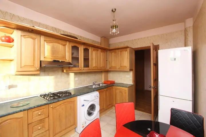 Ереван: RC apartments at 21 Sayat-Nova avenue