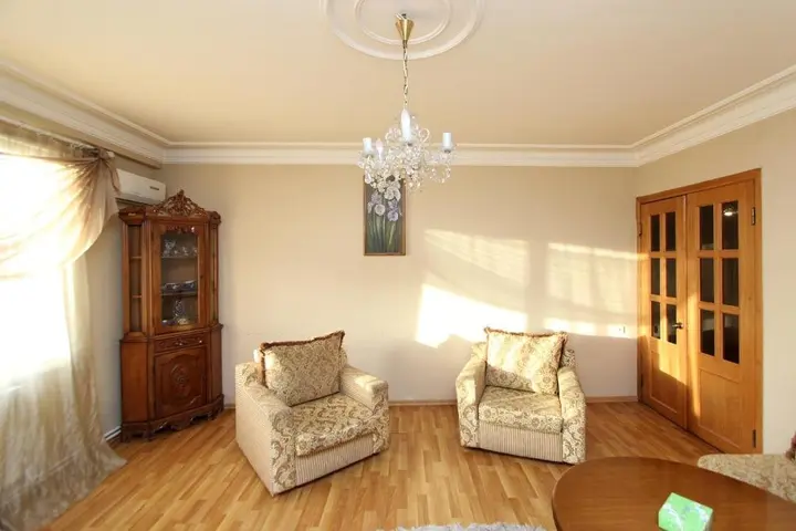 Ереван: RC apartments at 21 Sayat-Nova avenue