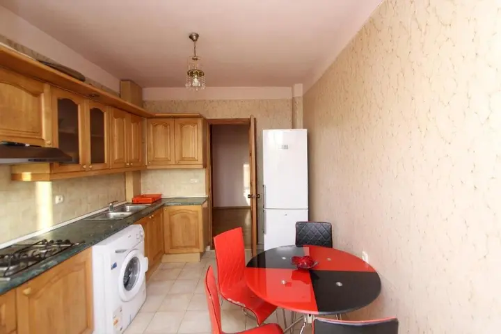 Ереван: RC apartments at 21 Sayat-Nova avenue