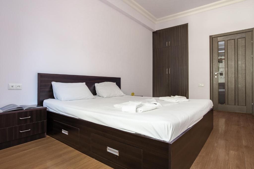 Ереван: ARMT Charming apartments in the center of Yerevan