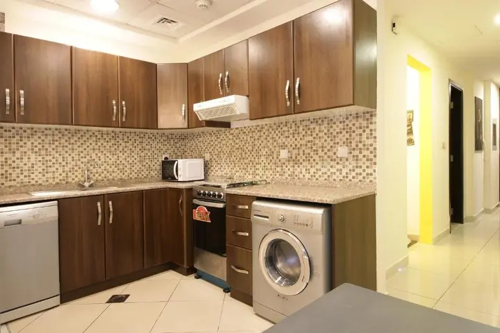 Дубай: Signature Holiday Homes - Elegant Studio Apartment in Arena Apartments