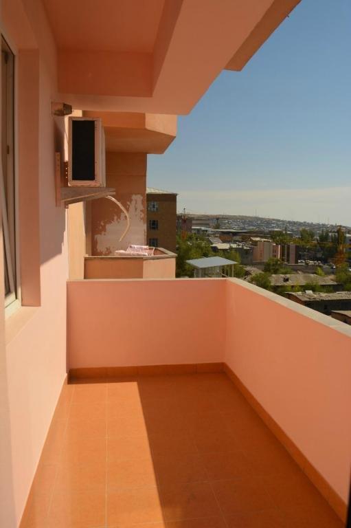 Apartment in Yerevan — фото 2