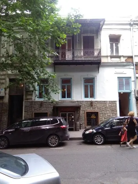 Тбилиси: Door 8