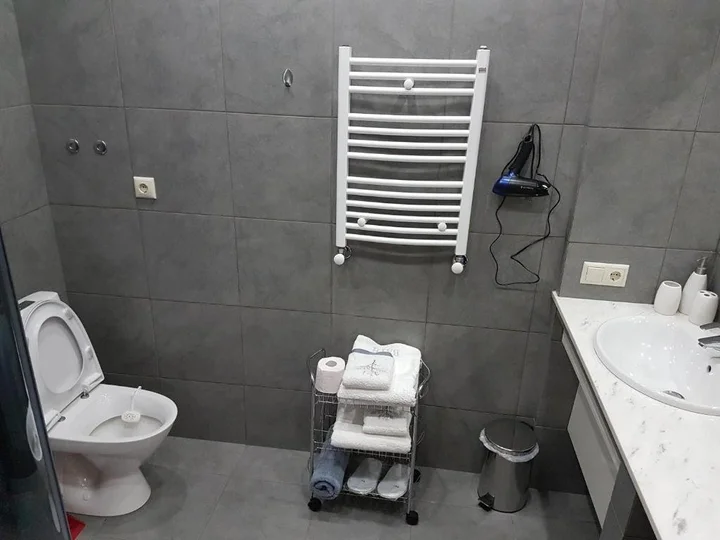 Тбилиси: Flat 8