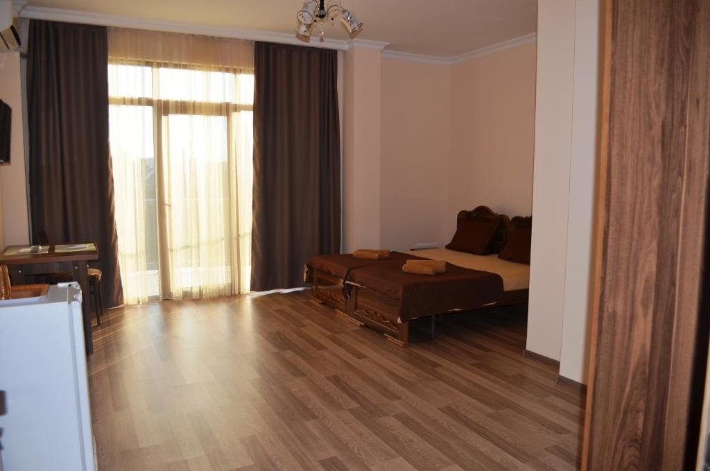 Батуми: Guram's APT 73