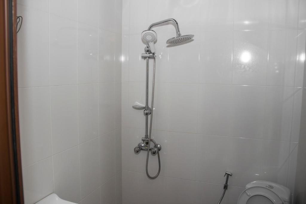 Тбилиси: 7, Merab Aleksidze Street, 4th floor, Flat 12