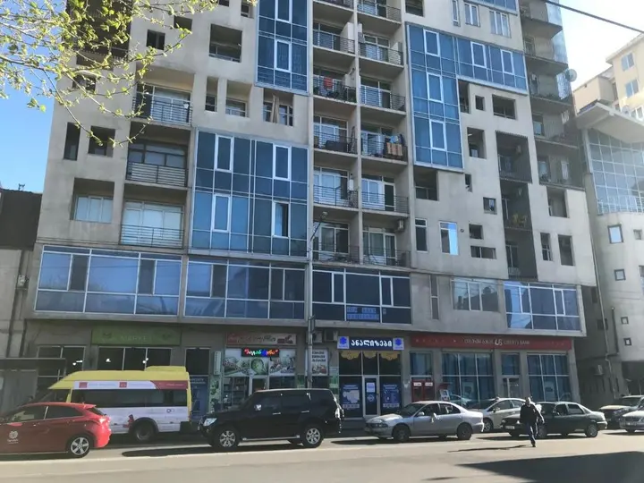 Тбилиси: Ketevan Tsamebuli Avenue 47 49
