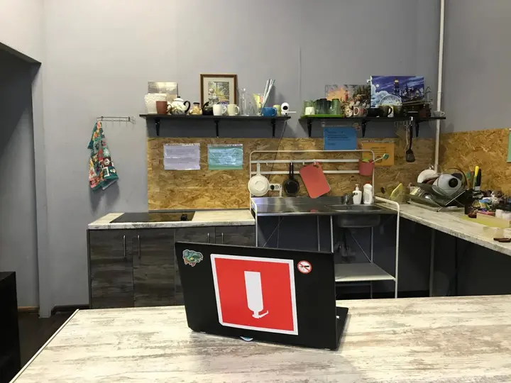 Москва: Noch' Na Zemle Hostel