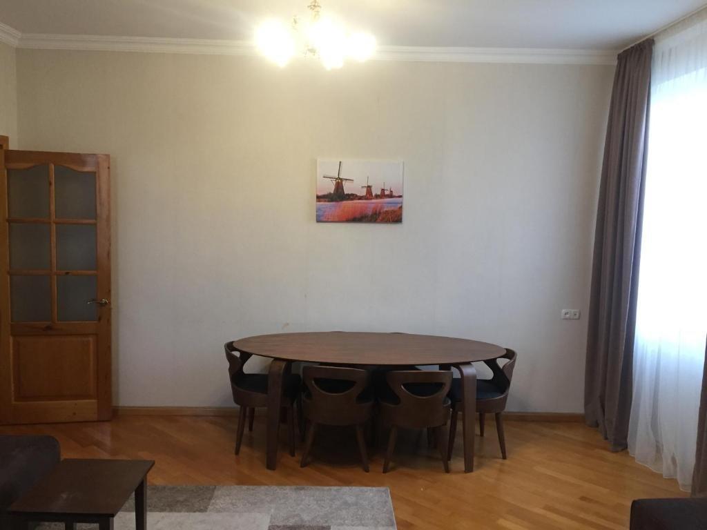 Comfortable 1 Bedroom Apartment at Saburtalo — фото 3