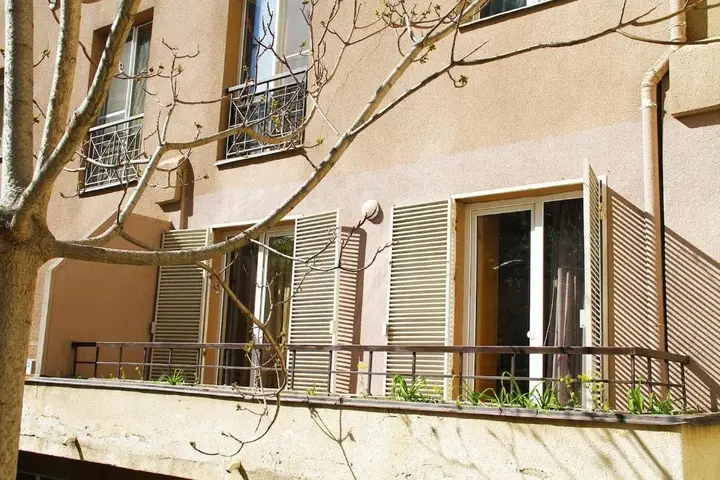 Sunny Apartment In The City Center Surrounded By Nature — фото 3