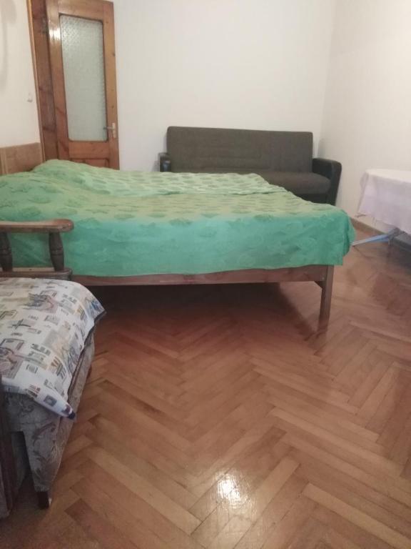 Кобулети: Kobuleti. Rustaveli Str. 162j. 37