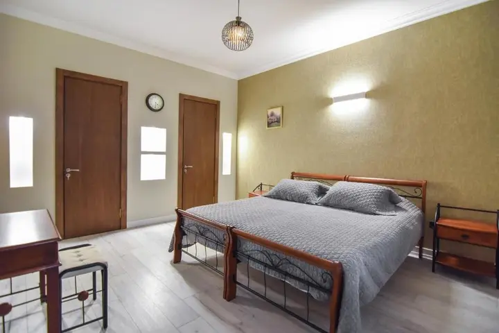 Тбилиси: fully equipped apartment (4 guest ) +1