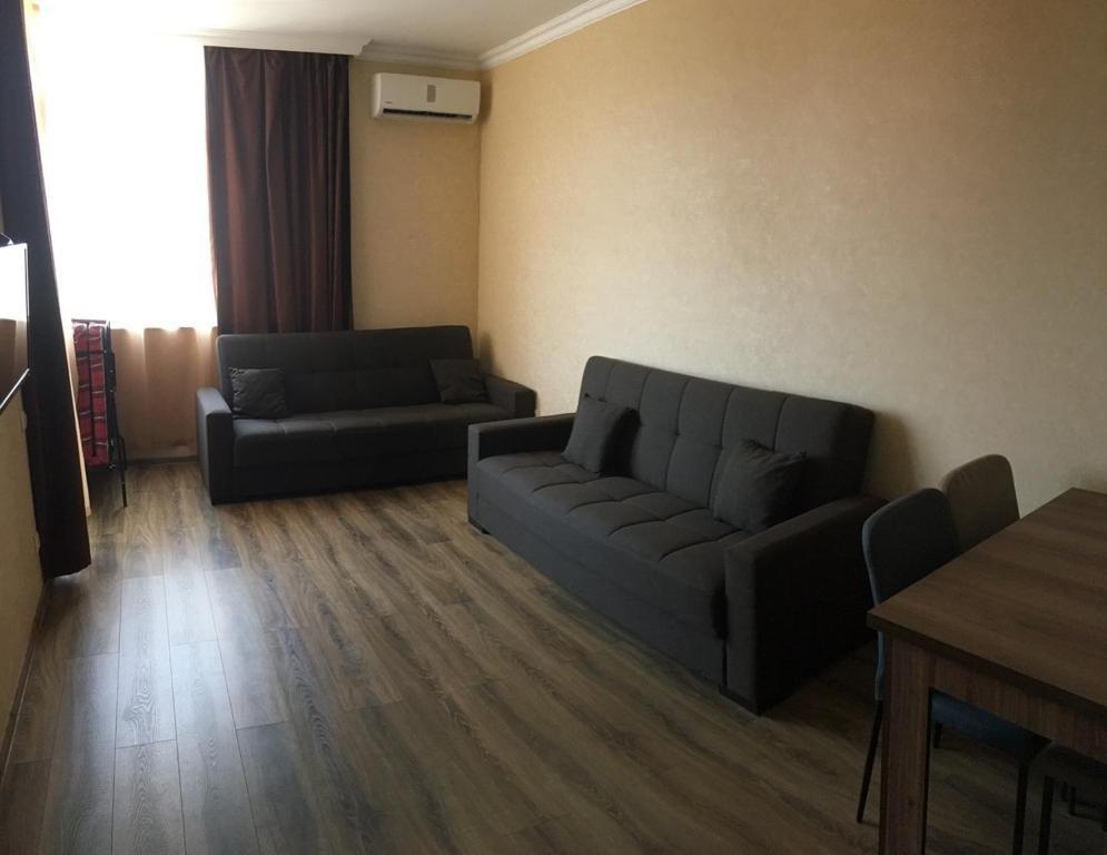 Батуми: Inasaridze, 2-room flat, beach