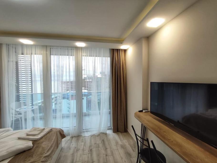 Leo Group BEST LUXURY STUDIO 13-271 Sunrise Batumi — фото 5