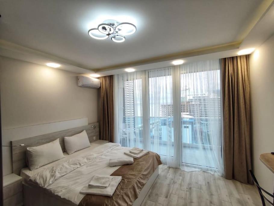 Leo Group BEST LUXURY STUDIO 13-271 Sunrise Batumi — фото 6