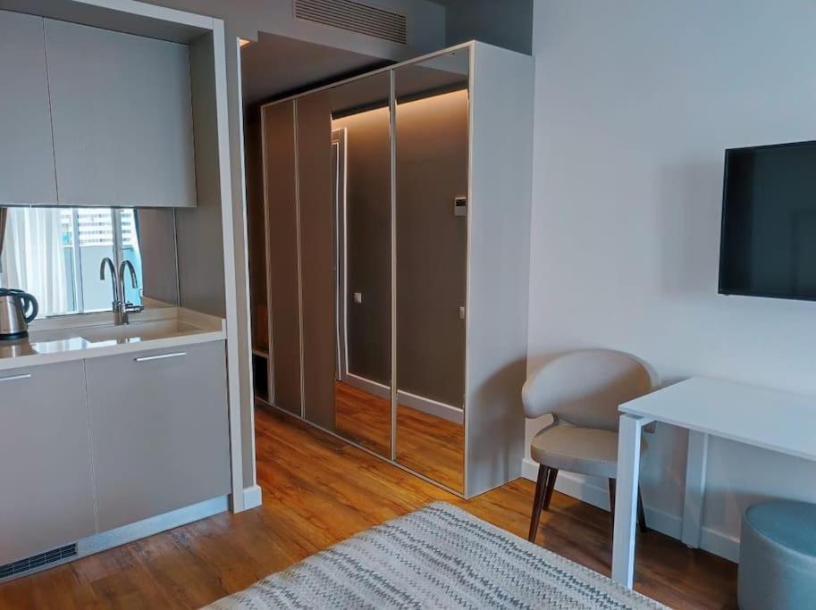 Батуми: Leo Group BEST STUDIO 2532 Alliance Palace