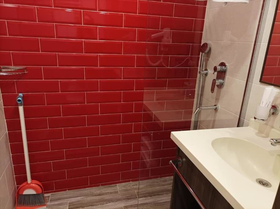 Батуми: Leo Group Apartment 14-308B Sunrise Batumi
