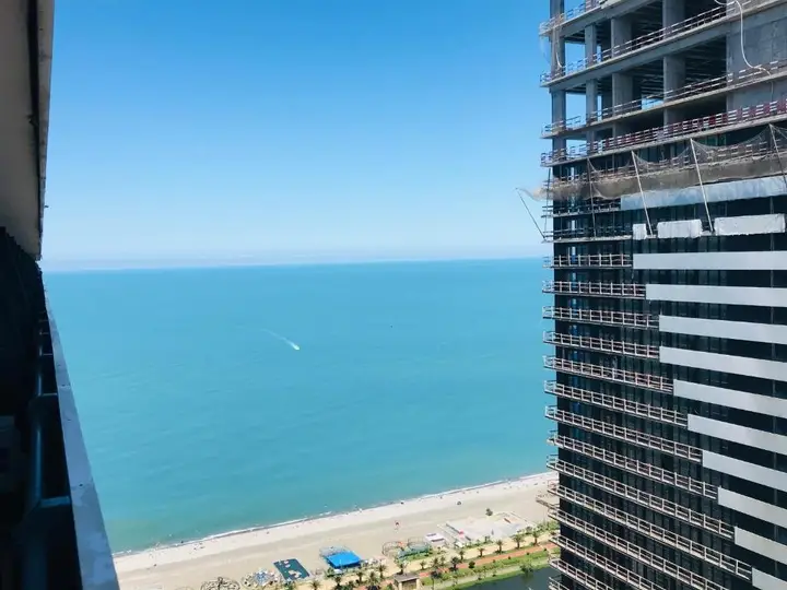 Seaview-Studio Apartment in Orbi City - 45th Floor — фото 6