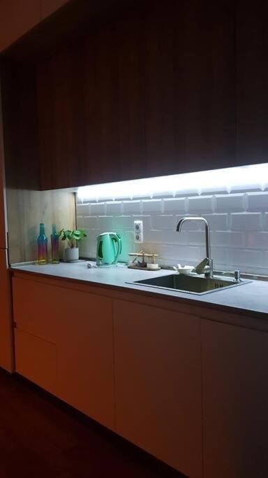 Батуми: Lovely 1-bedroom Apartment in the center of Batumi